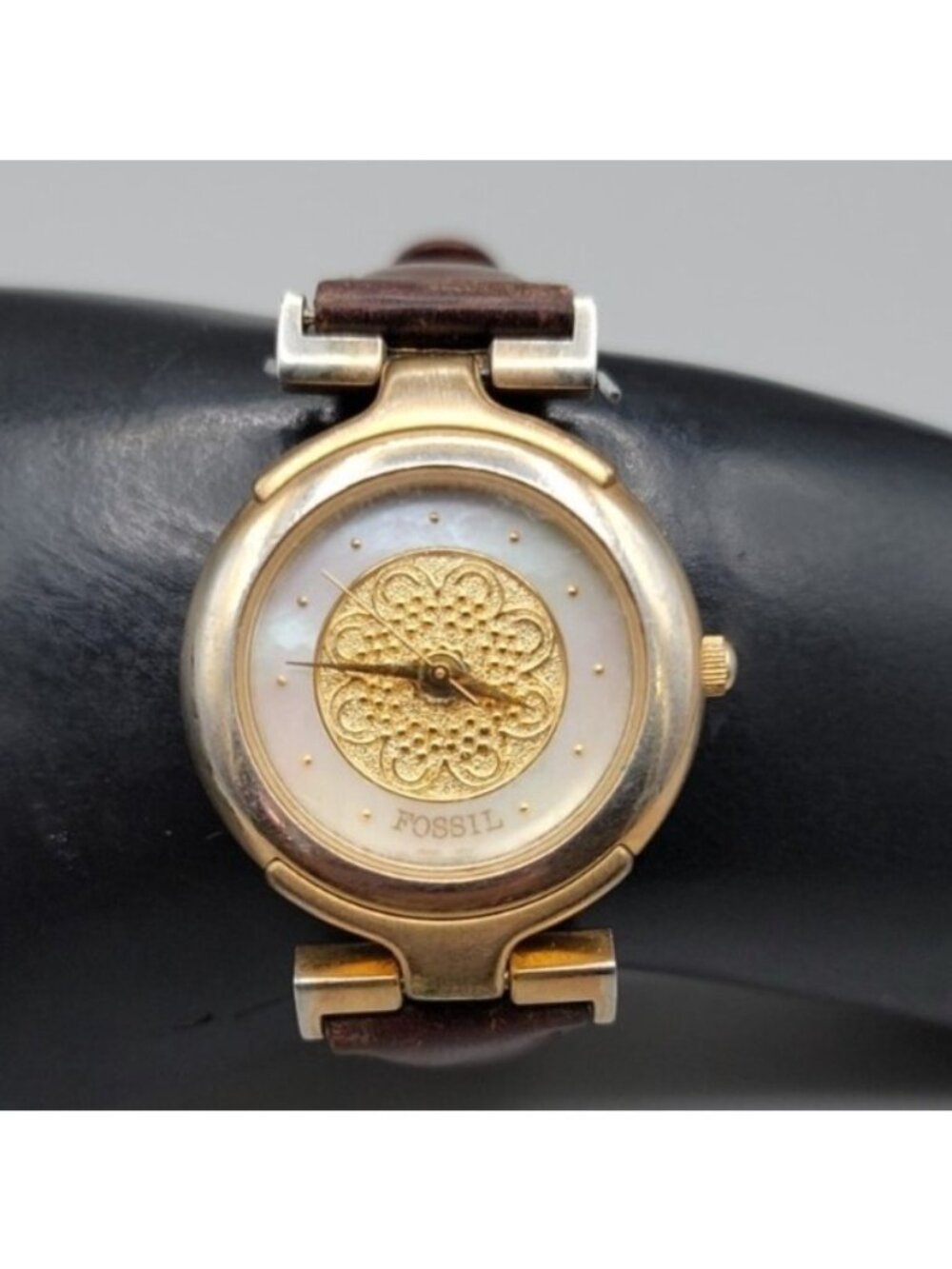 Fossil Ladies Golden Flower Watch 7.5" Brown Leather Band 30mm Dial Quartz